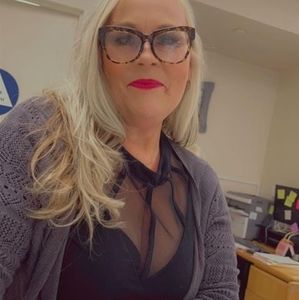 Meet your Posher, Sandra